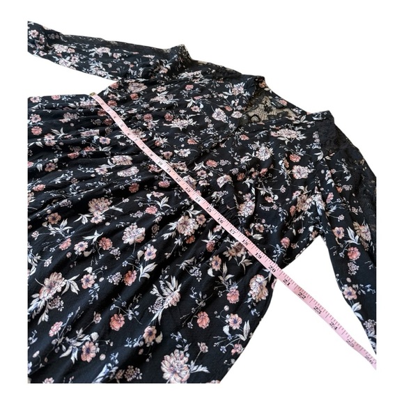 Torrid Lexi Lace Hi Lo Babydoll Tunic Black Pink Floral Button Front Size 2 2X - Picture 10 of 14